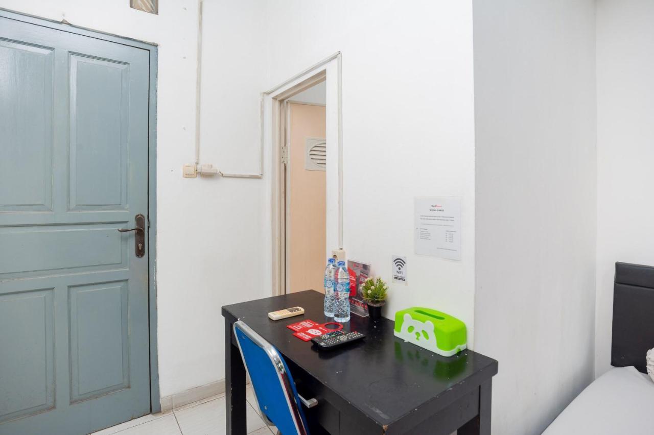 Hotel Reddoorz Syariah Near Grand Galaxy Park Ceger Exterior foto